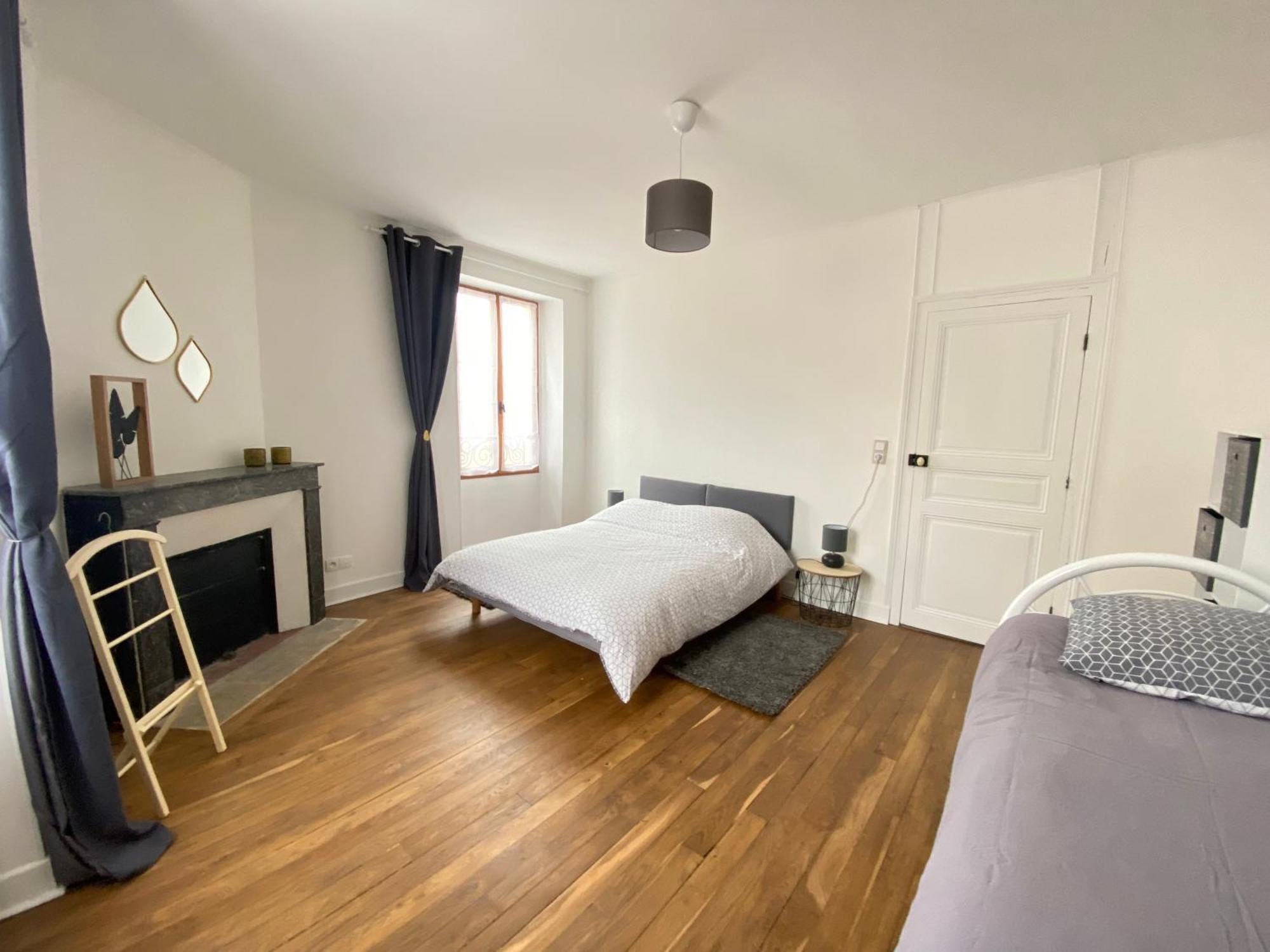 Vila Maison Au Centre De Tanlay Exteriér fotografie